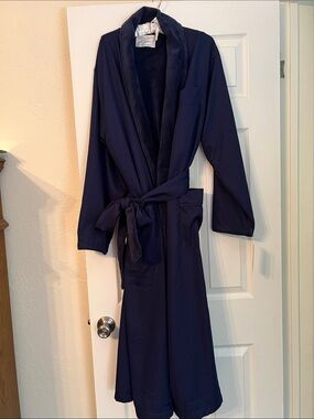 Navy Plush-Trim Bath Robe